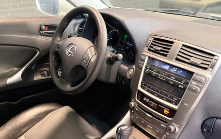 Lexus IS II рестайлинг 2, 2005 год, 1 150 000 рублей, 10 фотография