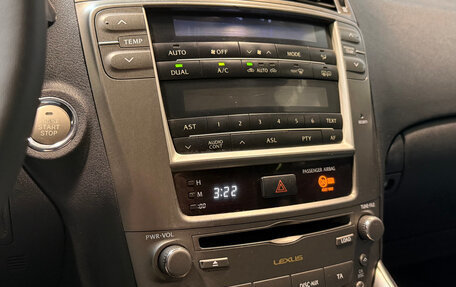 Lexus IS II рестайлинг 2, 2005 год, 1 150 000 рублей, 16 фотография