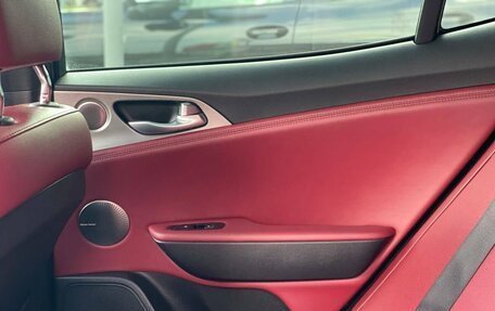 KIA Stinger I, 2018 год, 2 270 000 рублей, 28 фотография
