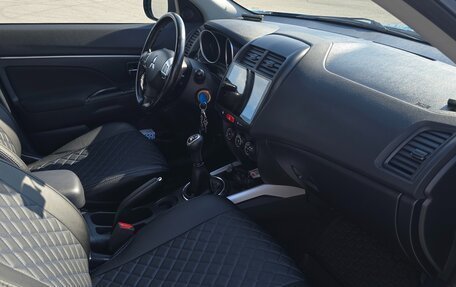 Mitsubishi ASX I рестайлинг, 2010 год, 1 000 000 рублей, 23 фотография