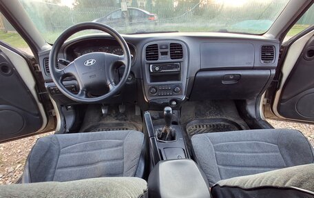 Hyundai Sonata IV рестайлинг, 2005 год, 270 000 рублей, 14 фотография