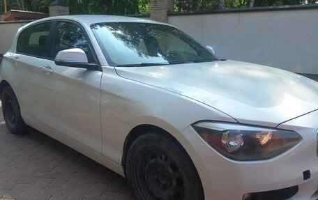 BMW 1 серия, 2013 год, 900 000 рублей, 7 фотография