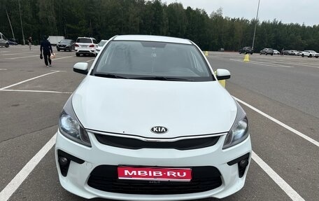 KIA Rio IV, 2018 год, 1 300 000 рублей, 1 фотография