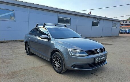 Volkswagen Jetta VI, 2012 год, 997 000 рублей, 3 фотография