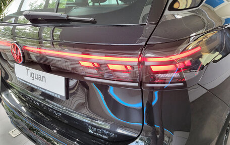 Volkswagen Tiguan, 2025 год, 4 698 000 рублей, 7 фотография