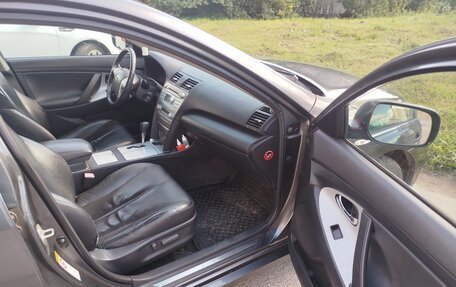 Toyota Camry, 2006 год, 1 100 000 рублей, 8 фотография