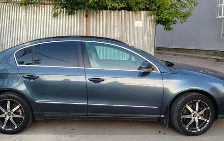Volkswagen Passat B6, 2006 год, 630 000 рублей, 3 фотография