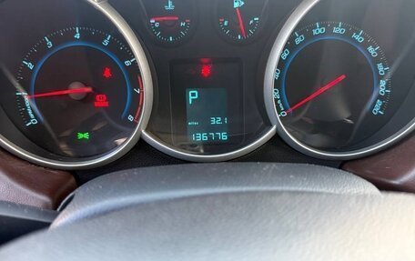 Chevrolet Cruze II, 2013 год, 850 000 рублей, 21 фотография
