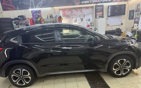 Honda Vezel, 2016 год, 1 560 000 рублей, 18 фотография