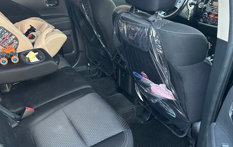 Mitsubishi Outlander III рестайлинг 3, 2018 год, 2 300 000 рублей, 10 фотография