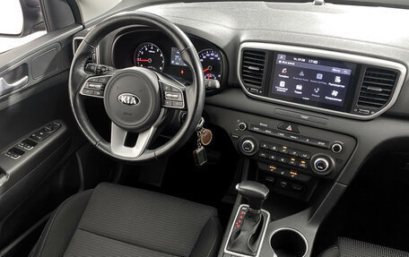 KIA Sportage IV рестайлинг, 2021 год, 2 399 000 рублей, 12 фотография