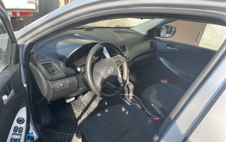 Hyundai Solaris II рестайлинг, 2015 год, 530 000 рублей, 4 фотография