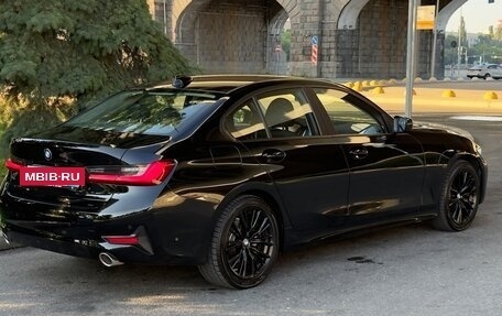 BMW 3 серия, 2021 год, 3 250 000 рублей, 15 фотография