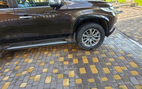 Mitsubishi Pajero Sport III рестайлинг, 2020 год, 3 550 000 рублей, 5 фотография