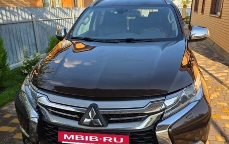 Mitsubishi Pajero Sport III рестайлинг, 2020 год, 3 550 000 рублей, 3 фотография