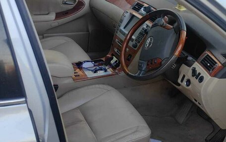 Toyota Crown Majesta, 2007 год, 750 000 рублей, 5 фотография