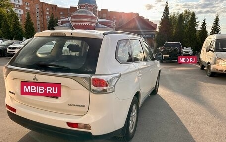 Mitsubishi Outlander III рестайлинг 3, 2012 год, 1 780 000 рублей, 5 фотография