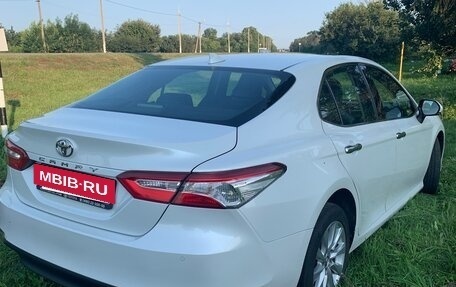 Toyota Camry, 2019 год, 2 200 000 рублей, 7 фотография