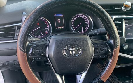 Toyota Camry, 2019 год, 2 200 000 рублей, 13 фотография
