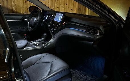 Toyota Camry, 2020 год, 2 750 000 рублей, 6 фотография