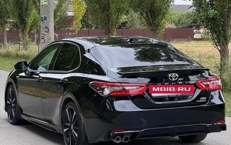 Toyota Camry, 2020 год, 2 750 000 рублей, 3 фотография