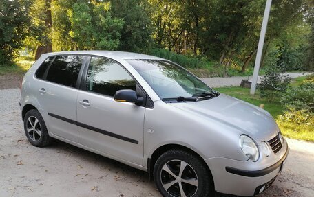 Volkswagen Polo IV рестайлинг, 2002 год, 240 000 рублей, 1 фотография