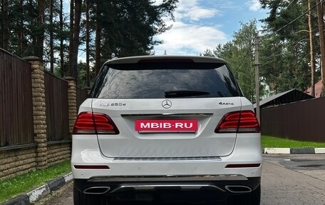 Mercedes-Benz GLE, 2016 год, 3 400 000 рублей, 4 фотография
