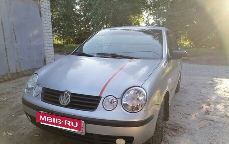 Volkswagen Polo IV рестайлинг, 2002 год, 240 000 рублей, 3 фотография