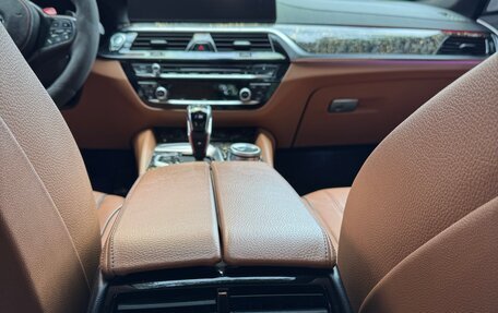 BMW 5 серия, 2017 год, 3 100 000 рублей, 24 фотография