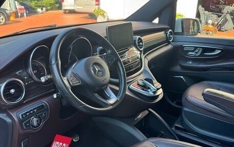 Mercedes-Benz V-Класс, 2016 год, 4 200 000 рублей, 6 фотография