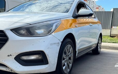 Hyundai Solaris II рестайлинг, 2019 год, 850 000 рублей, 2 фотография