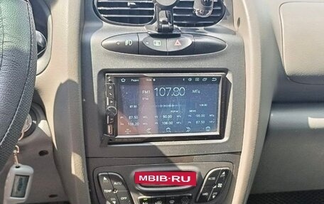 Hyundai Santa Fe III рестайлинг, 2002 год, 550 000 рублей, 11 фотография