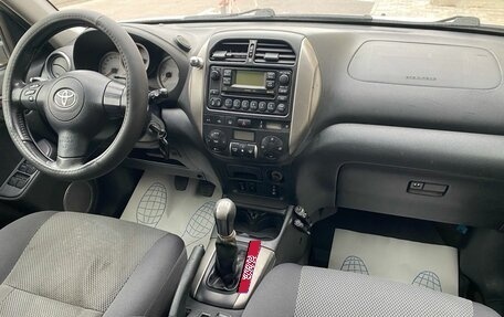 Toyota RAV4, 2003 год, 585 000 рублей, 8 фотография