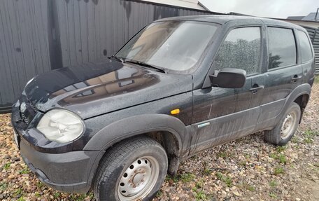 Chevrolet Niva I рестайлинг, 2009 год, 270 000 рублей, 1 фотография