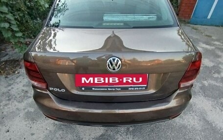 Volkswagen Polo VI (EU Market), 2015 год, 900 000 рублей, 4 фотография