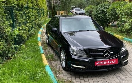 Mercedes-Benz C-Класс, 2013 год, 2 100 000 рублей, 3 фотография