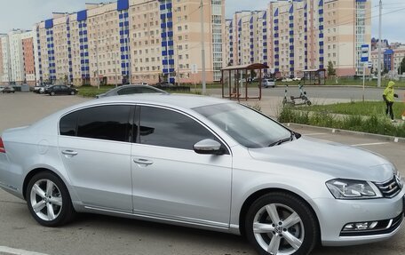 Volkswagen Passat B7, 2012 год, 1 270 000 рублей, 4 фотография