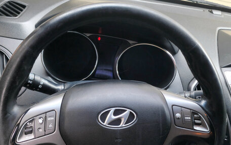Hyundai ix35 I рестайлинг, 2013 год, 950 000 рублей, 11 фотография