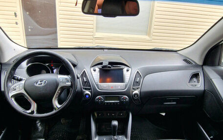 Hyundai ix35 I рестайлинг, 2013 год, 950 000 рублей, 14 фотография