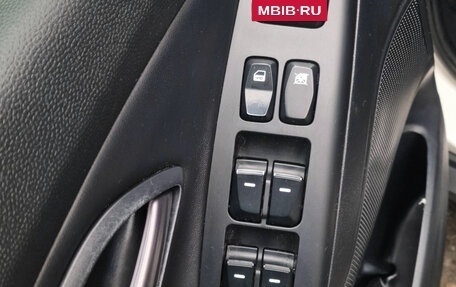 Hyundai ix35 I рестайлинг, 2013 год, 950 000 рублей, 16 фотография