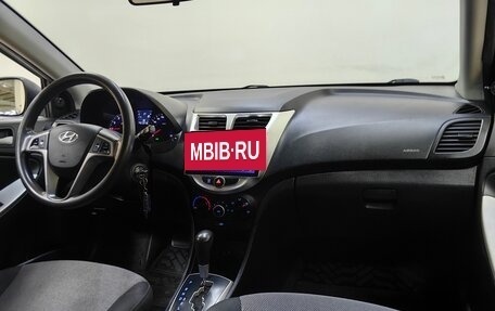 Hyundai Solaris II рестайлинг, 2012 год, 699 000 рублей, 13 фотография