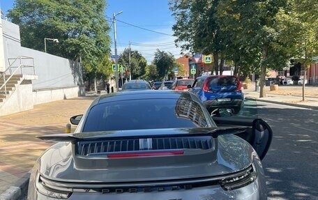 Porsche 911, 2023 год, 24 000 000 рублей, 3 фотография