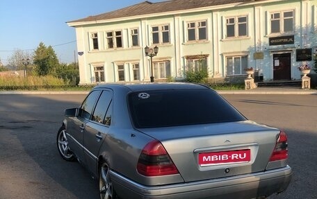 Mercedes-Benz C-Класс, 1994 год, 380 000 рублей, 1 фотография