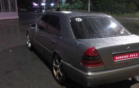Mercedes-Benz C-Класс, 1994 год, 380 000 рублей, 8 фотография