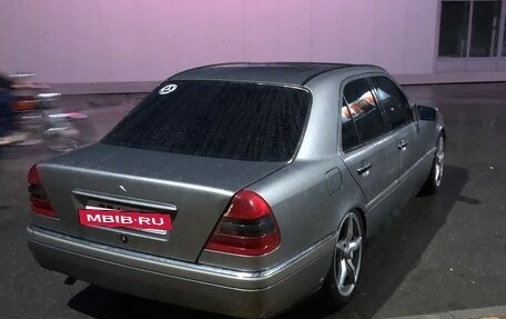 Mercedes-Benz C-Класс, 1994 год, 380 000 рублей, 6 фотография