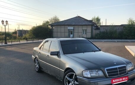 Mercedes-Benz C-Класс, 1994 год, 380 000 рублей, 3 фотография