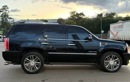 Cadillac Escalade III, 2011 год, 1 900 000 рублей, 6 фотография
