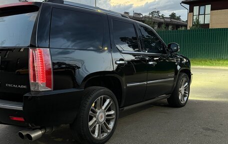 Cadillac Escalade III, 2011 год, 1 900 000 рублей, 7 фотография