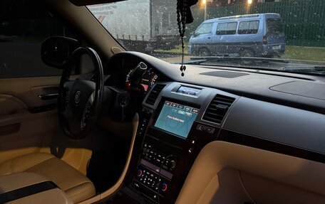 Cadillac Escalade III, 2011 год, 1 900 000 рублей, 17 фотография