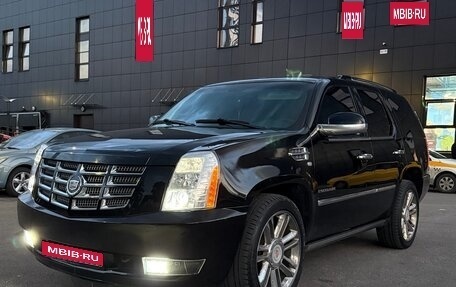 Cadillac Escalade III, 2011 год, 1 900 000 рублей, 13 фотография